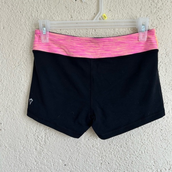 Ivivva by Lululemon Black Rhythmic Shorts Reversible Girls 14 Biker Stretch - Picture 1 of 4